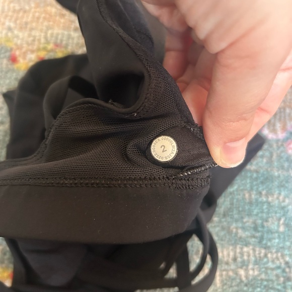 Lululemon free to be serene sports bra size 2 - Picture 3 of 3